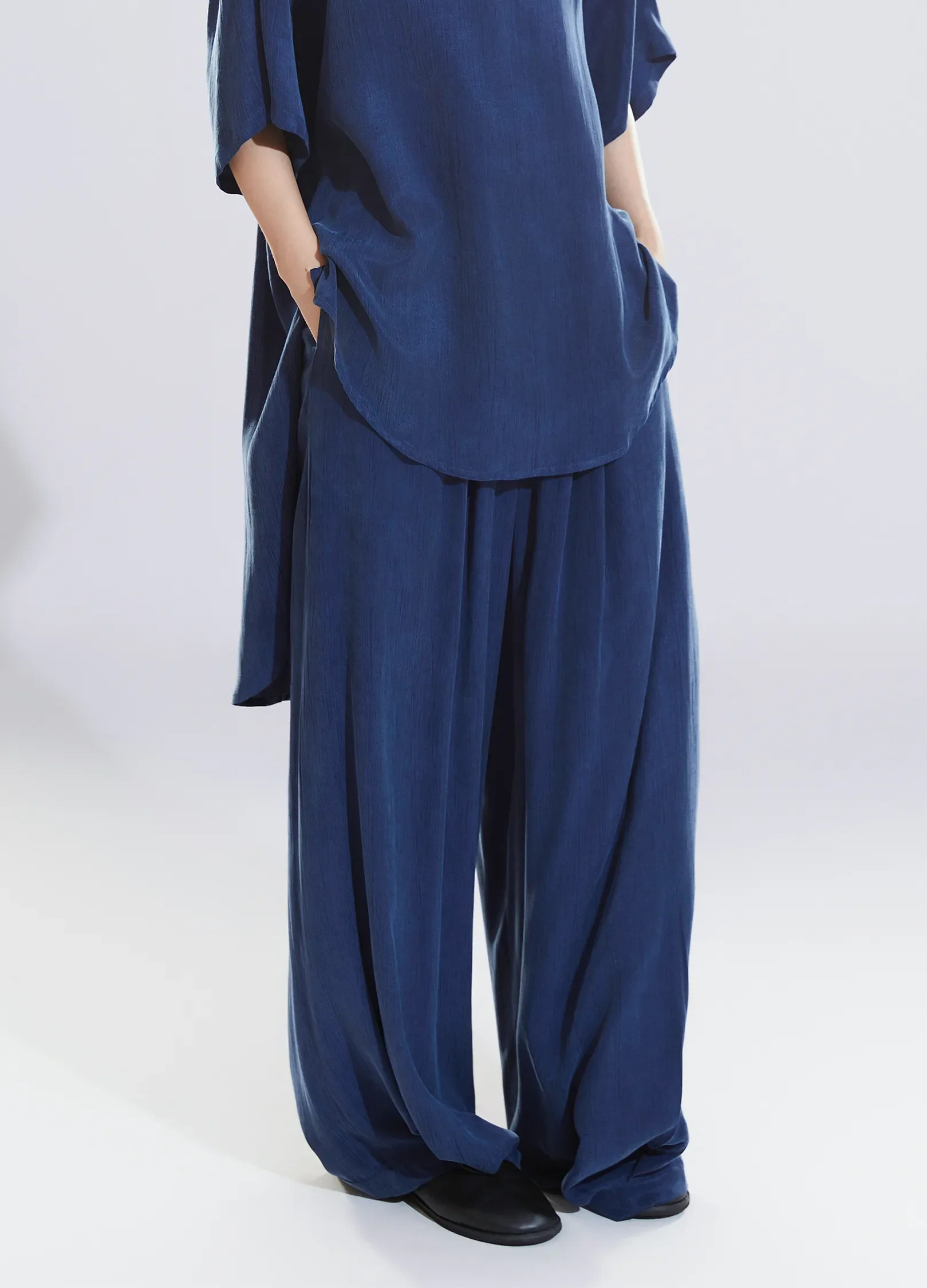 Air Textured Wide Trousers - Image 9