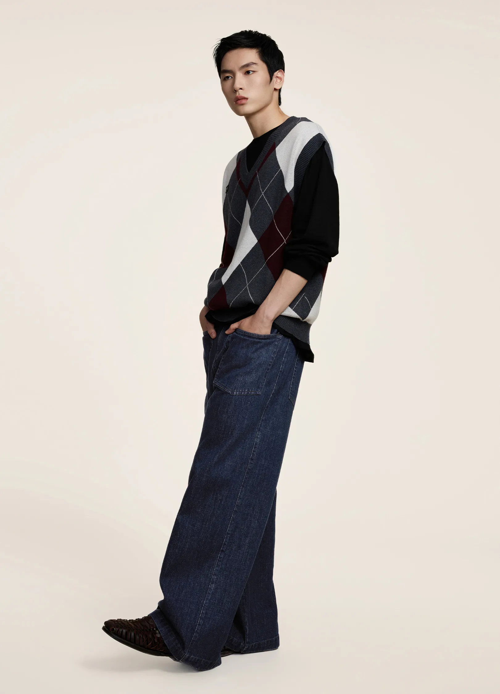 Contrast Pocket Denims - Image 13