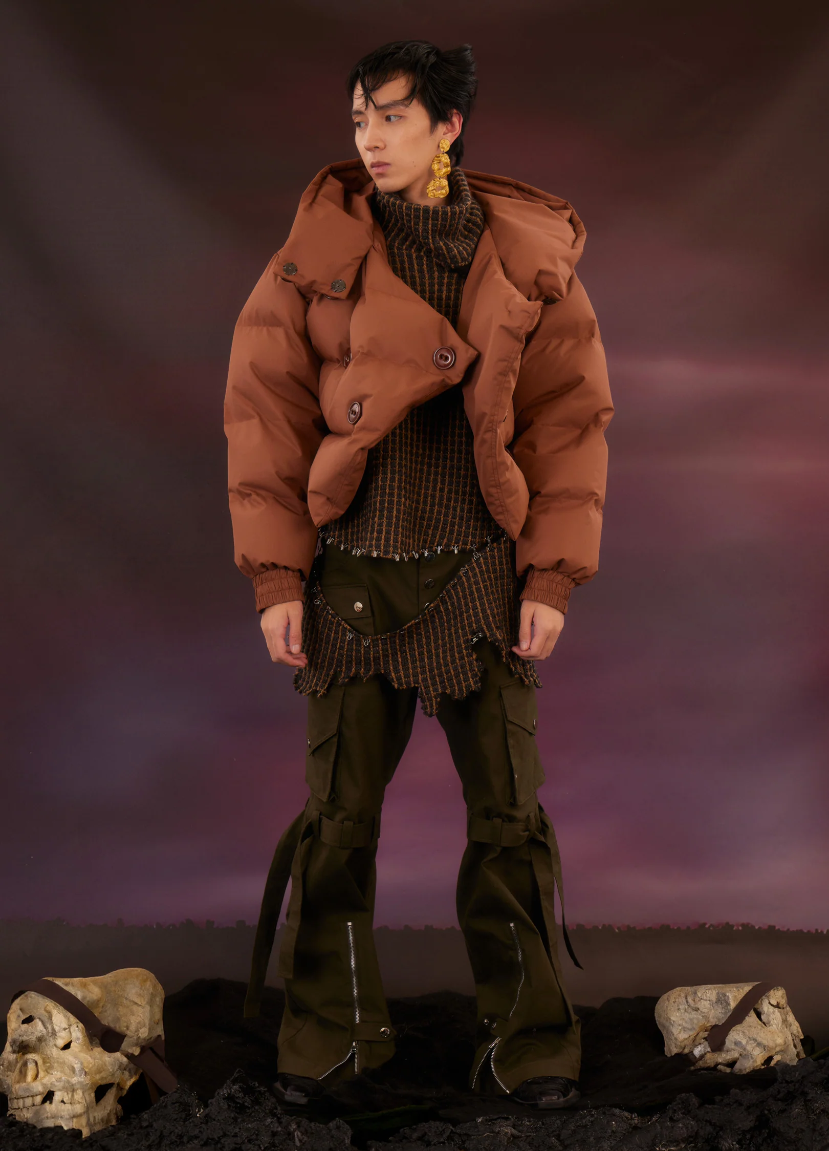 Cropped Oval Down Jacket - Image 10