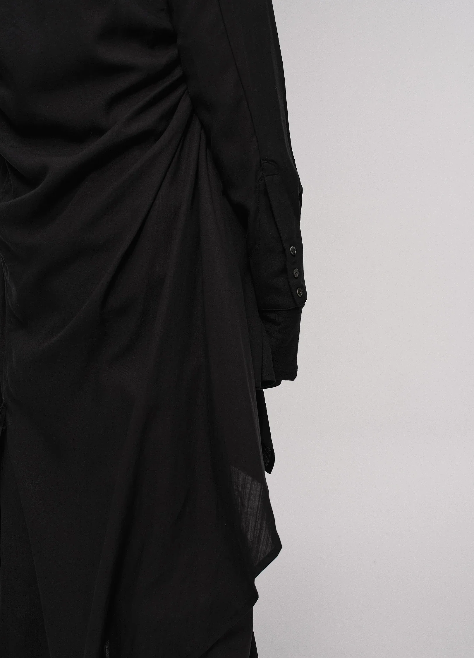 Dark Extended Shirt Men - Image 12