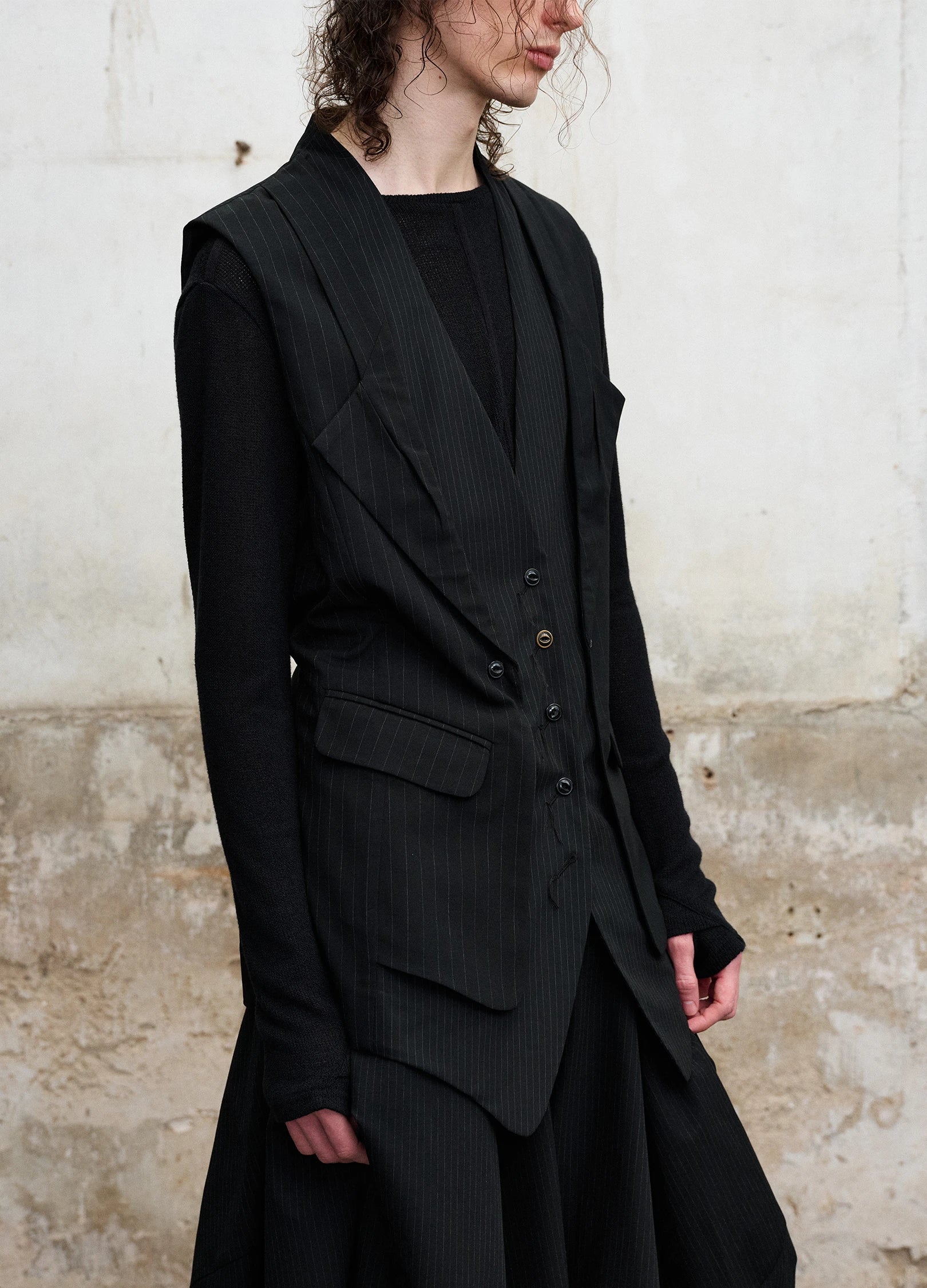Dual Collar Vest - Image 9