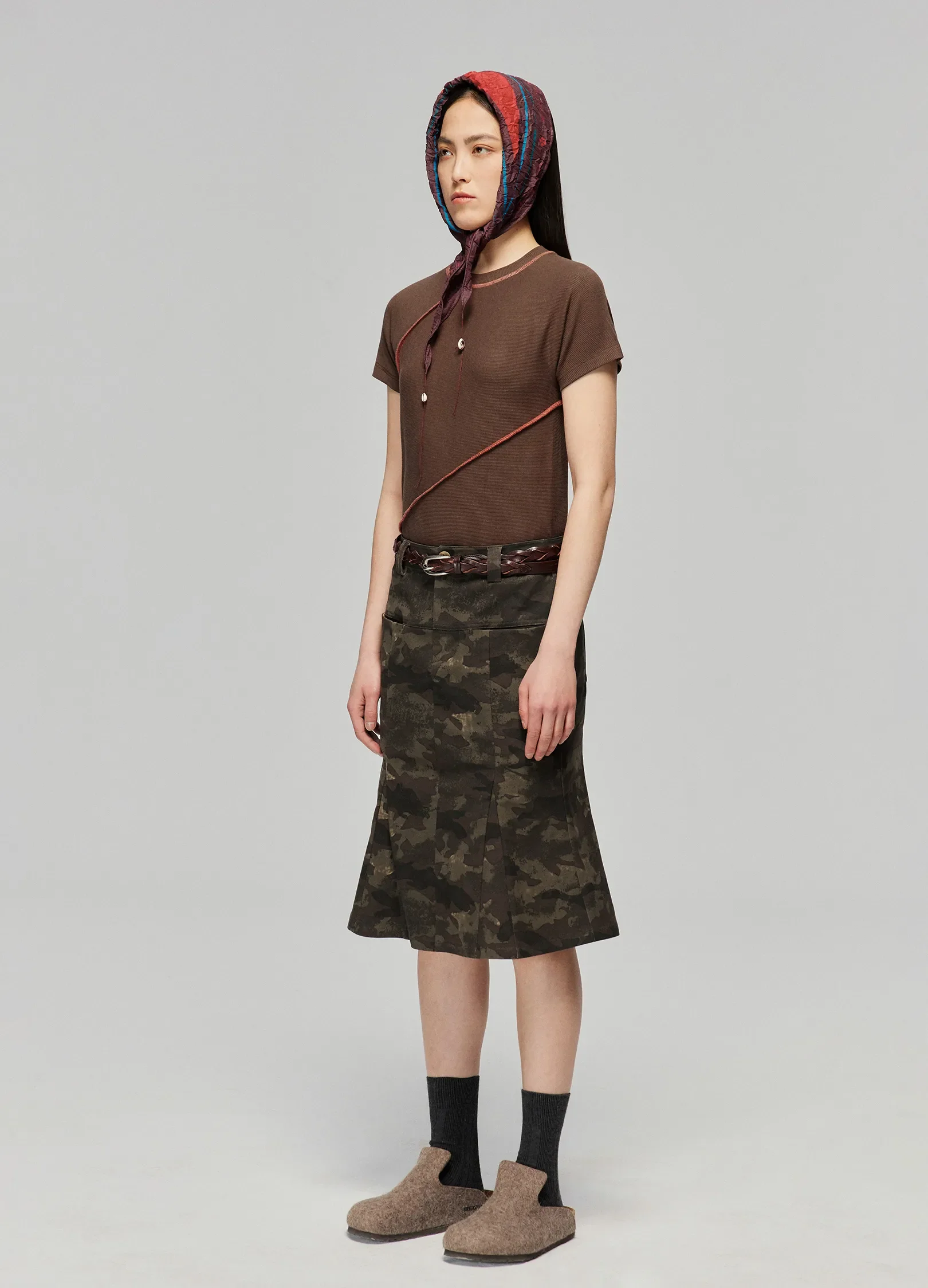 Fitted Ribbed Tee - Image 9