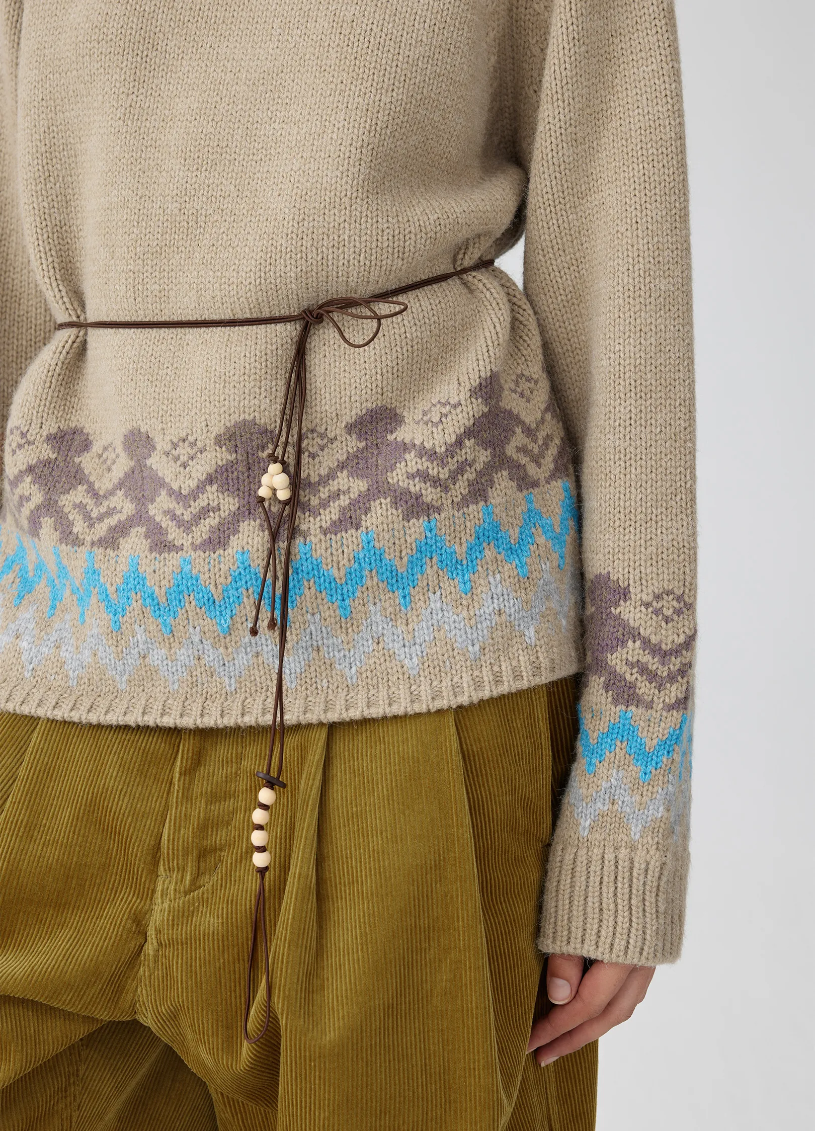 Graphic Ile Sweater - Image 13