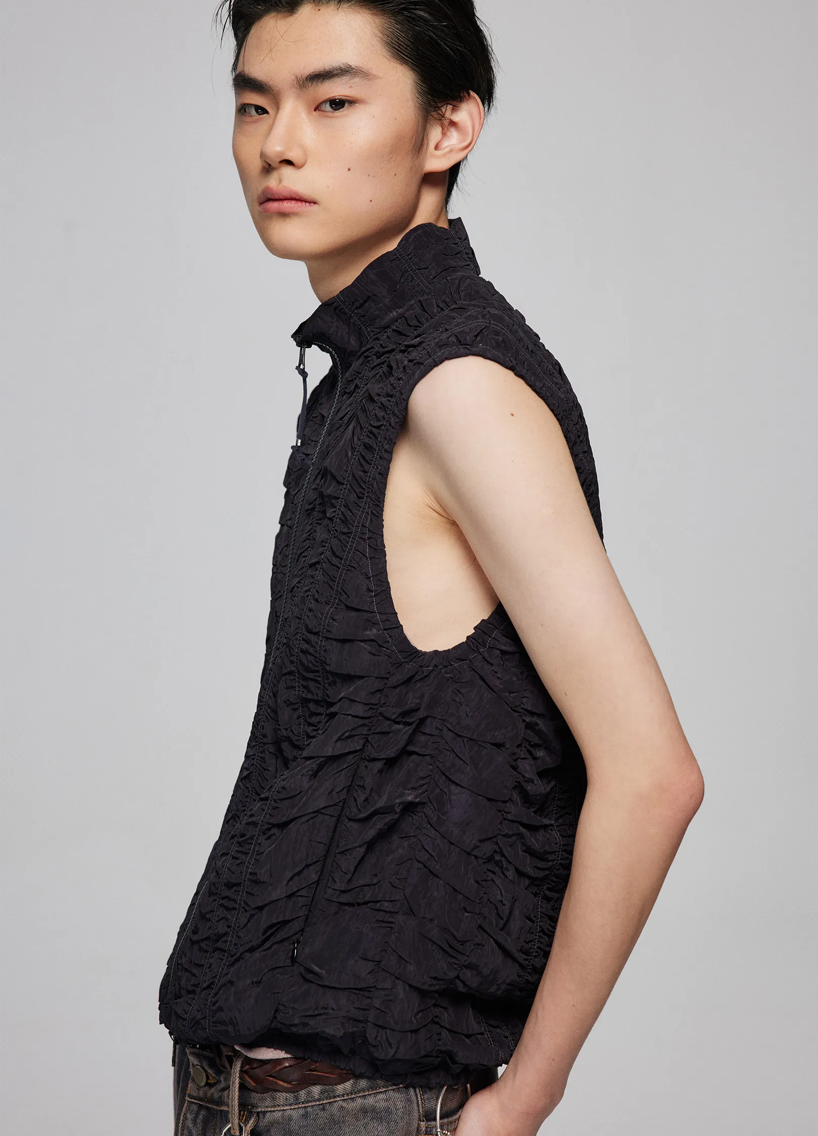 Groove Fitted Vest - Image 3