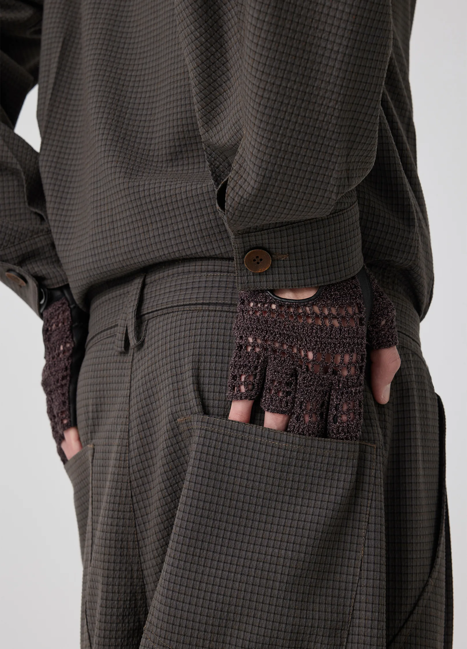 Hollow Driver Crochet Gloves - Image 3