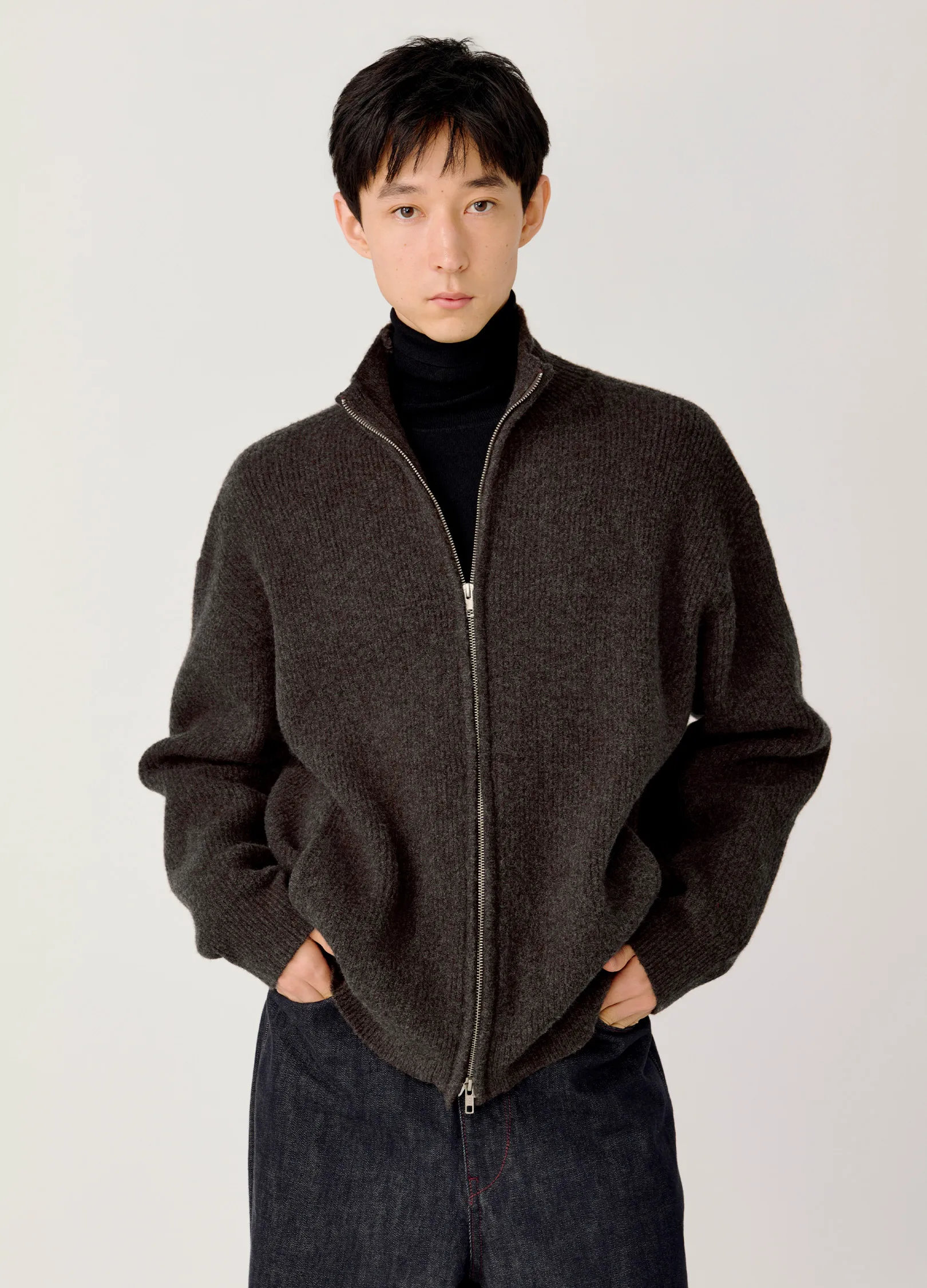Knitted Wool Zip Sweater - Image 4