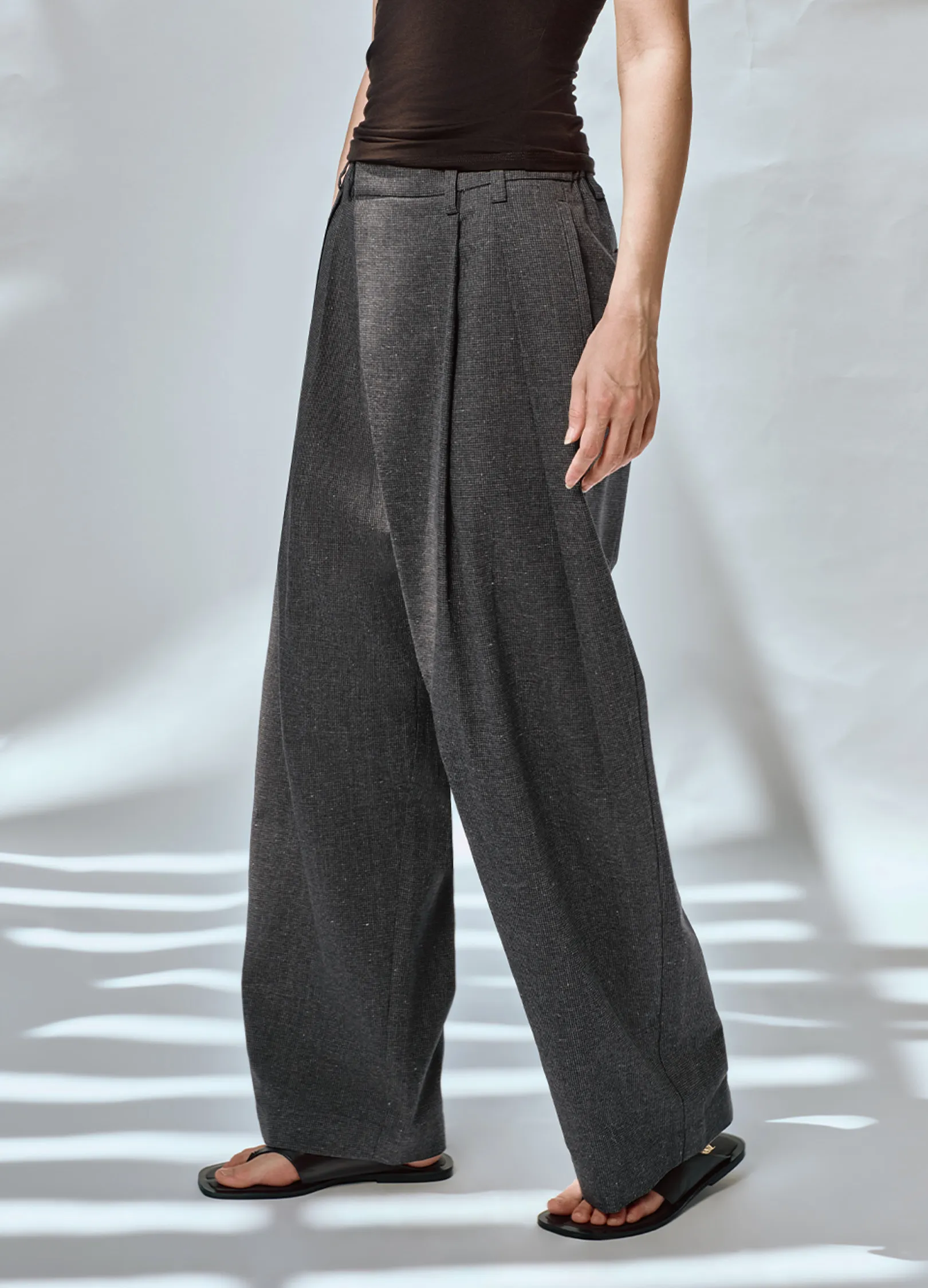 Linen Pleated Trousers - Image 2