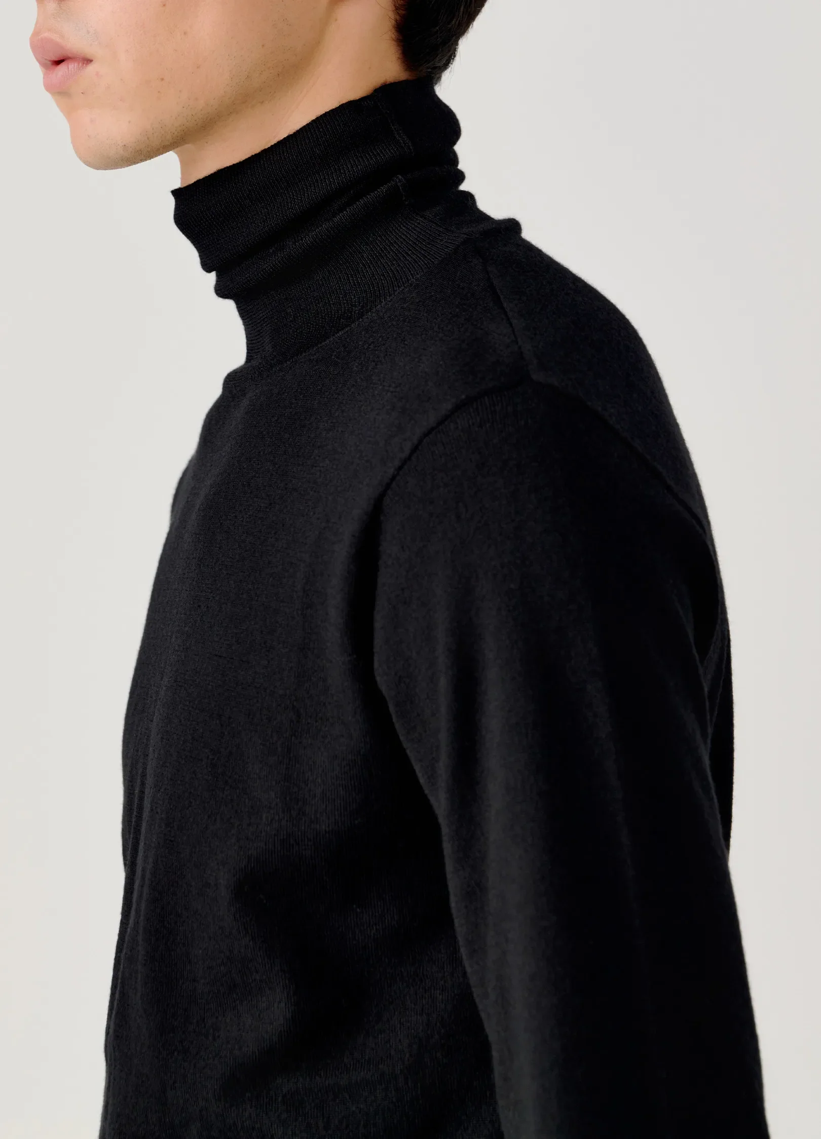 Merino Wool Turtleneck - Image 12