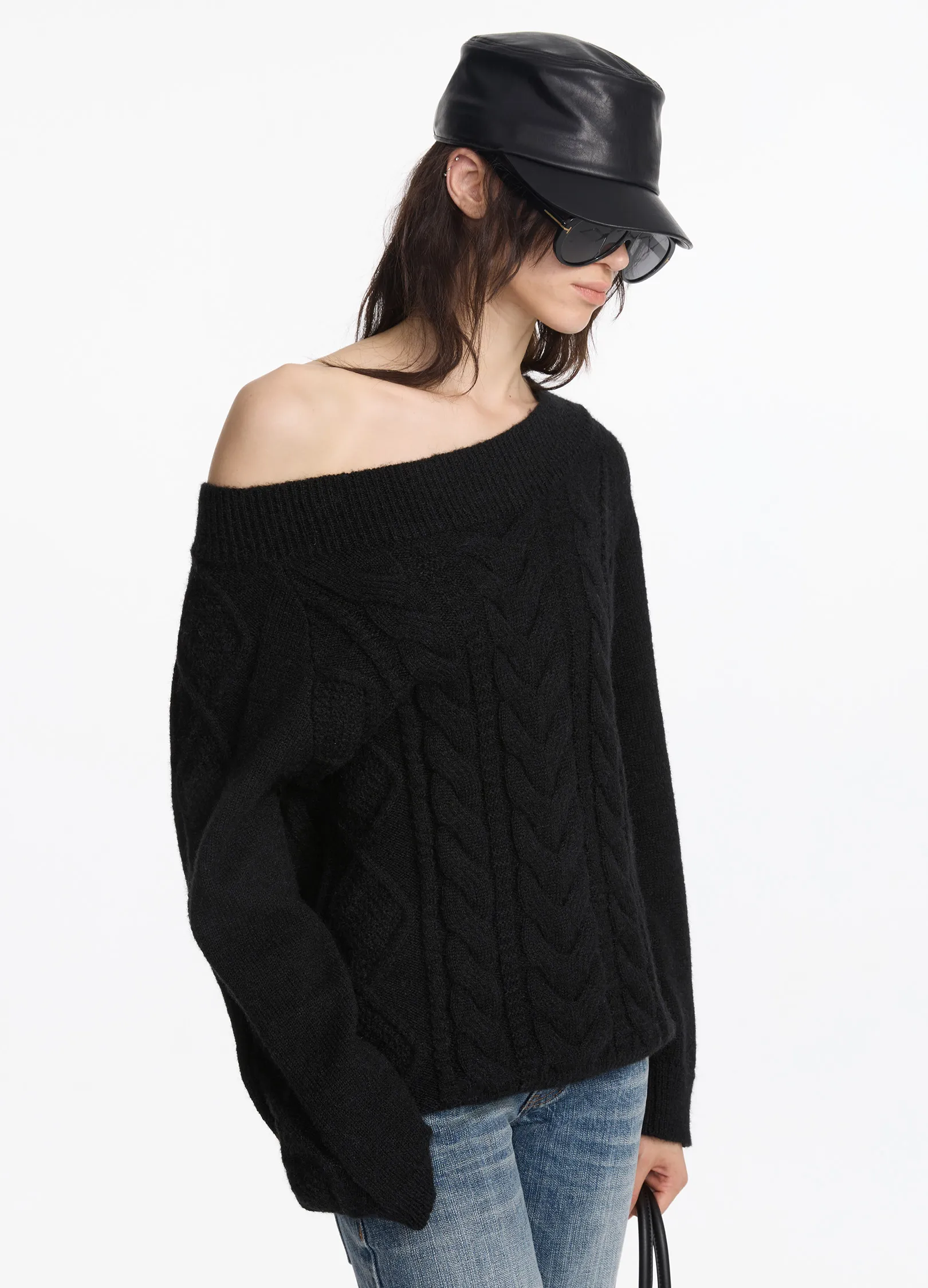 Off-Shoulder Knit - Image 4