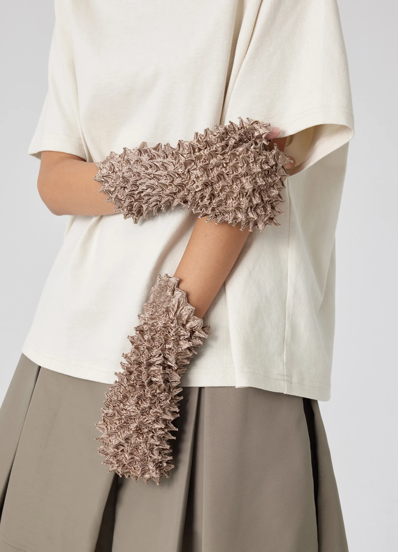 Pointed Sleeves - Image 6