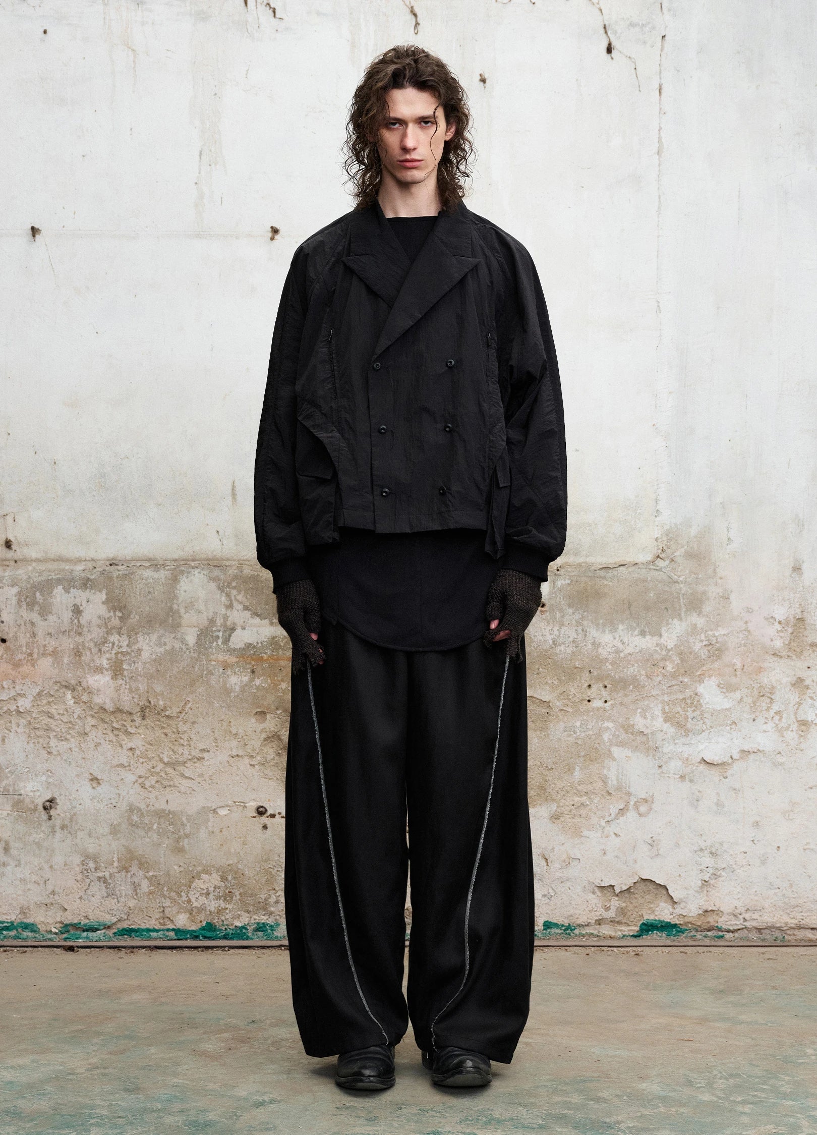 Raw Edge Curved Trousers - Image 8